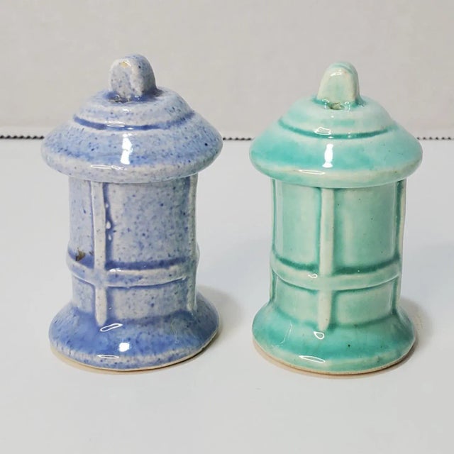 1950s 1950s Teal and Periwinkle Ceramic Lantern Salt & Pepper Shakers For Sale - Image 5 of 6