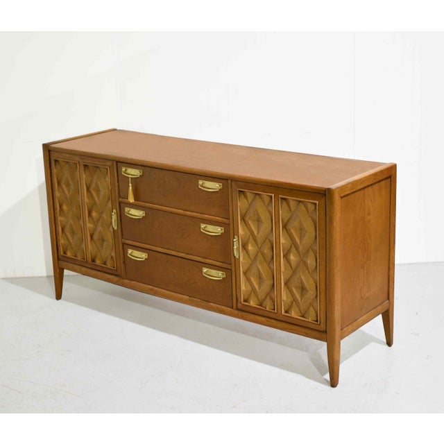 Brown Mid Century Modern Diamond Head Credenza Premier by Broyhill For Sale - Image 8 of 14