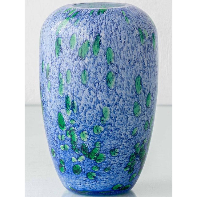 French Blue and Green Mouth-Blown Cased Art Glass Vase from La Rochère, 1960s For Sale - Image 4 of 17
