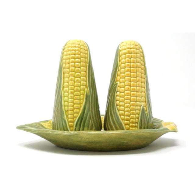 Vintage Corn Cob Salt and Pepper Shaker Set With Plate - Set of 3 For Sale - Image 11 of 11