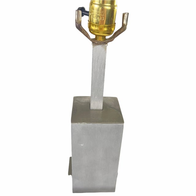 Laurel Lamp Company Mid Century Laurel Brushed Steel City Scape Lamps - a Pair For Sale - Image 4 of 10