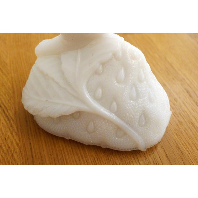 Early 20th Century Strawberry & Snail Sugar Pot in Opaline Glass from Portieux, 1890s For Sale - Image 11 of 11