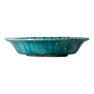 Raqqa Turquoise-Glazed Pottery Dish, Syria, Early 13th Century For Sale