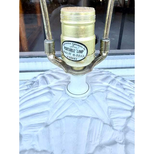 Shells Pattern Plaster Table Lamp For Sale In Miami - Image 6 of 8