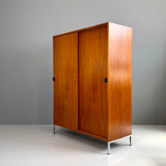Walnut Wardrobe by Florence Knoll for Knoll International, 1960s For Sale - Image 9 of 14