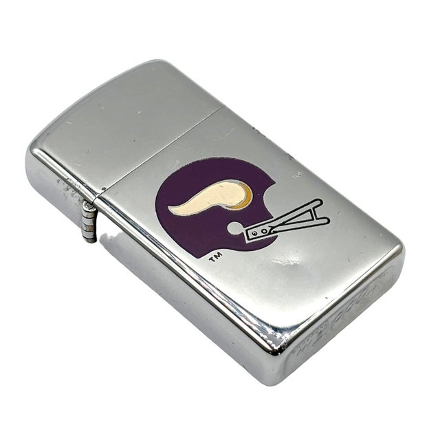 1970s Minnesota Vikings Vintage Zippo Slim Lighter With Original Box For Sale In Los Angeles - Image 6 of 8