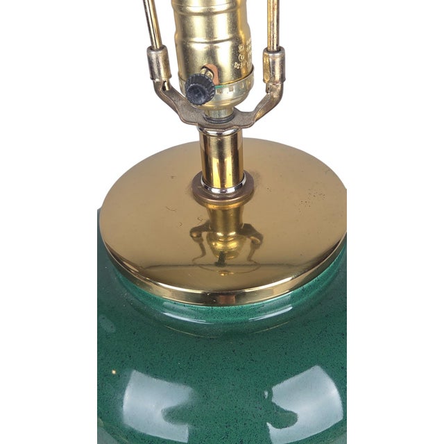 1980s Hollywood Regency Style Emerald Green Ceramic Table Lamp on Brass Ball-and-Claw Base For Sale - Image 4 of 18