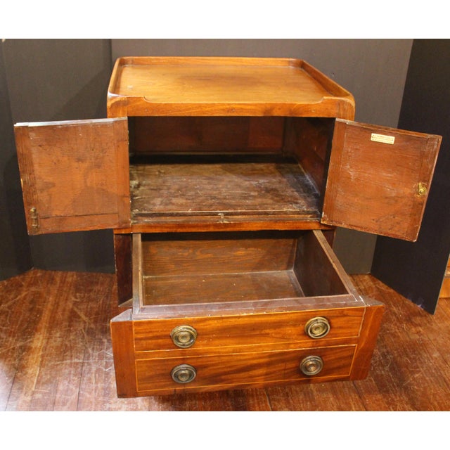 Circa 1780 English George III Period Bedside Commode Table For Sale In Raleigh - Image 6 of 14