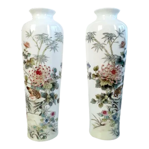 Chinese Porcelain Huaniao Tongping Pair