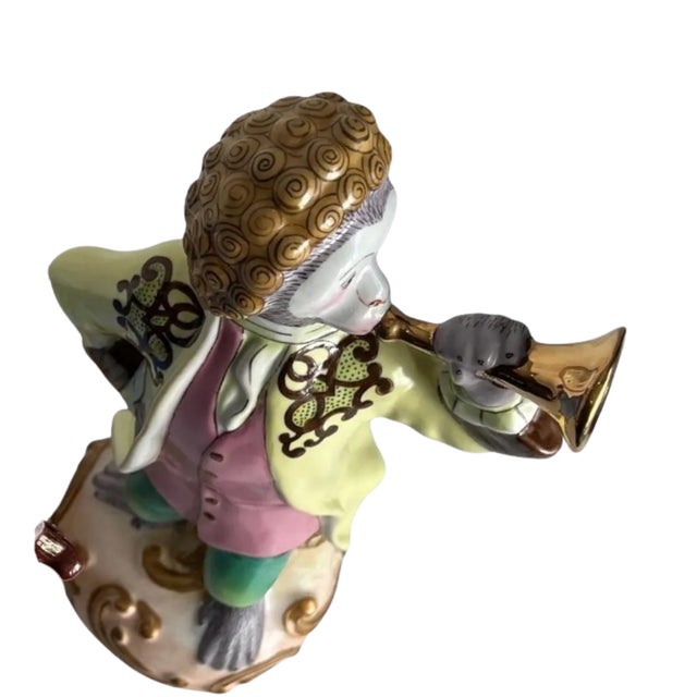 13 + In. Meissen Style "Affenkapelle" Monkey Trumpeter Figurine For Sale - Image 12 of 15