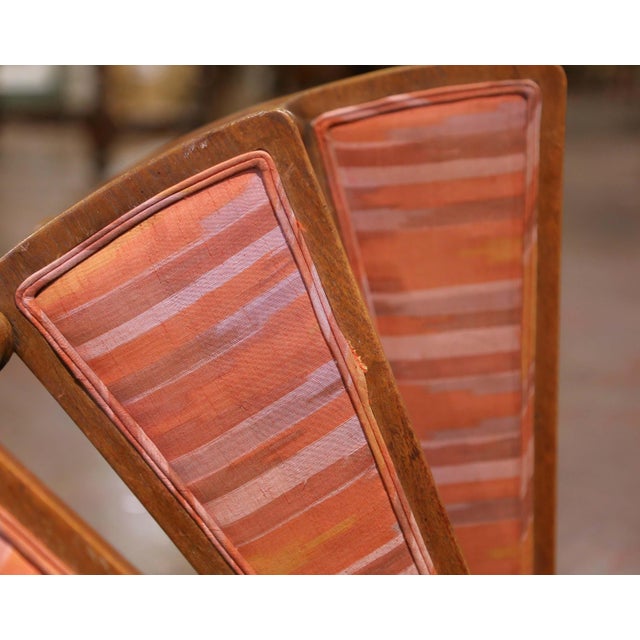 French Mid-Century French Louis XIII Carved Walnut Spiral Library Four-Step Ladder For Sale - Image 3 of 10