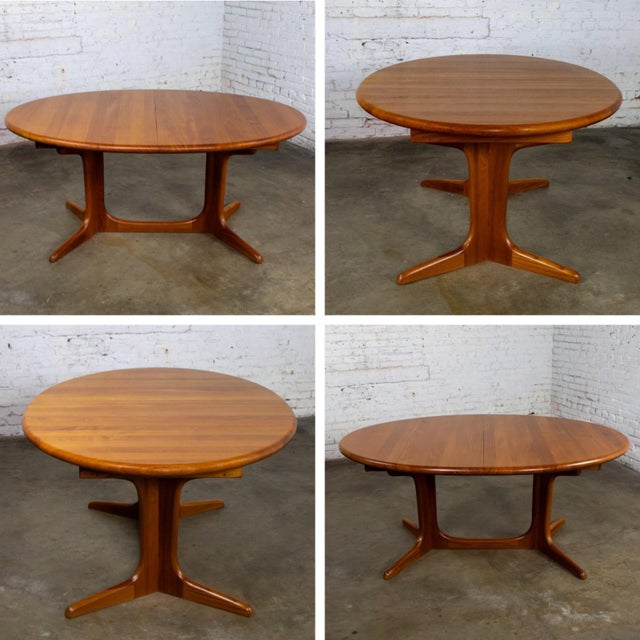 Late 20th Century Scandinavian Modern Teak Dining Table Expanding Oval Attr. To Skovby Furniture For Sale - Image 9 of 18