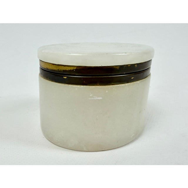 1960s Mid-Century Italian Volterra Alabaster Trinket Box, 1960s For Sale - Image 5 of 9