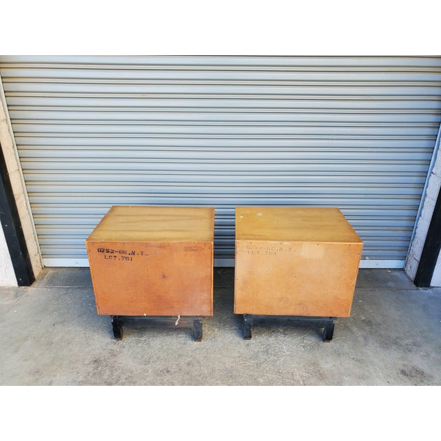 Pair of Vintage Night Stands by American of Martinsville For Sale In Los Angeles - Image 6 of 13