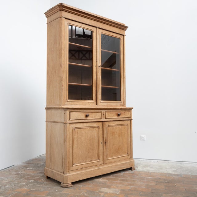 Late 19th Century Two-Part Buffet, France, in Flawless conditions. Designed 1890 to 1919
