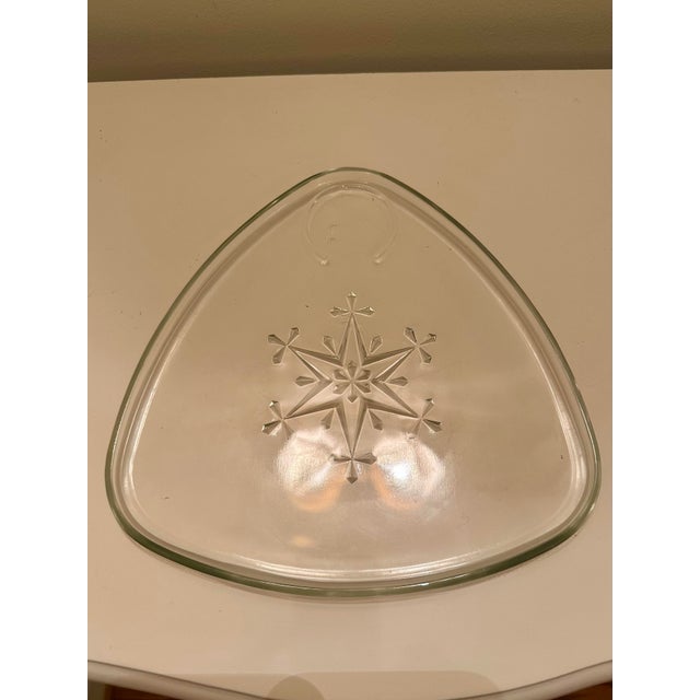 Indiana Glass Company Indiana Glass Snowflake Plates and Teacups - Set of 8 For Sale - Image 4 of 9