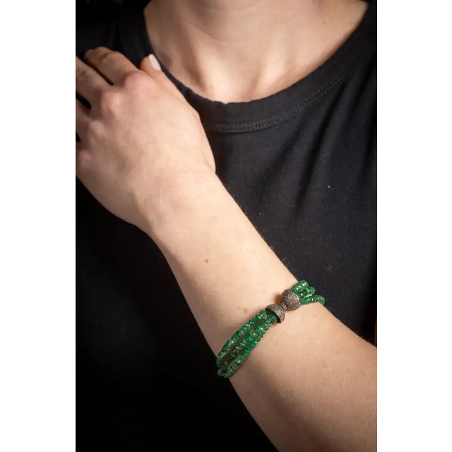 Emerald Beaded Faceted Emerald and Diamond Bracelet For Sale - Image 8 of 8