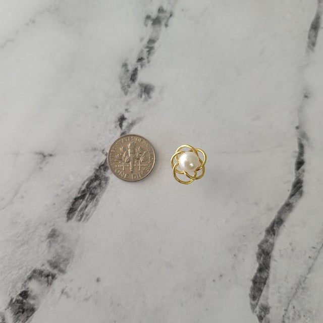 2020s 7MM Pearl Studs with Gold Round Design 14k Yellow Gold, 2 Pieces For Sale - Image 5 of 5