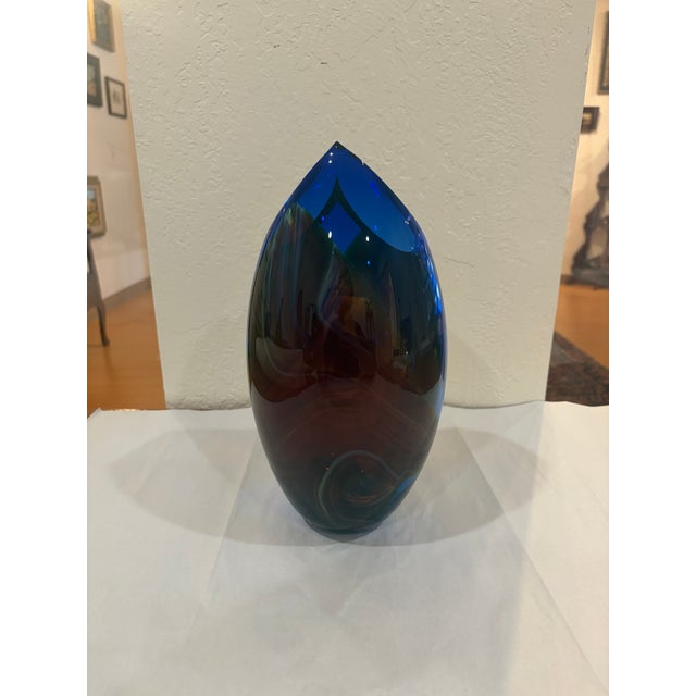 1990s Peter VanderLaan Cobalt Blue Sculptural Studio Art Glass Vase For Sale - Image 5 of 9