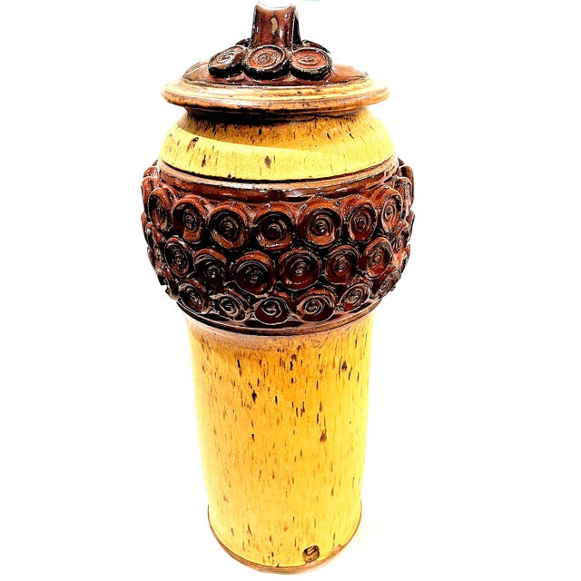 1980s Massive 1980's Hand-Crafted Stoneware Pottery Jar With Lid - Ken Edwards Montana Potter For Sale - Image 5 of 12