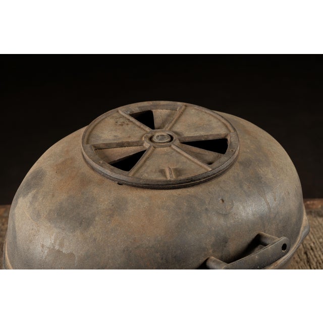 Vintage Cast Iron "Cue-Grill" by Atlanta Stove Works For Sale - Image 9 of 9