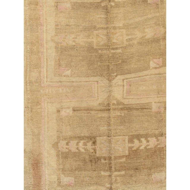 Turkish Vintage Circa 1940 Tan Turkish Oushak Area Rug, 6ft 6in X 12ft 4in For Sale - Image 3 of 8
