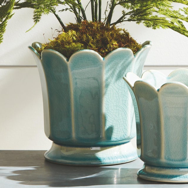 Kenneth Ludwig Chicago Maline Footed Pot Small For Sale - Image 4 of 7