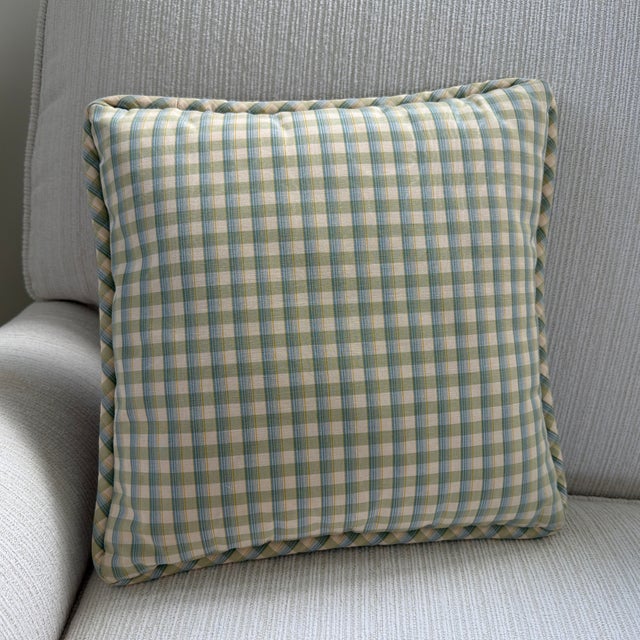 Celadon Vintage Needlepoint Seashell and Starfish Decorative Pillow For Sale - Image 8 of 11