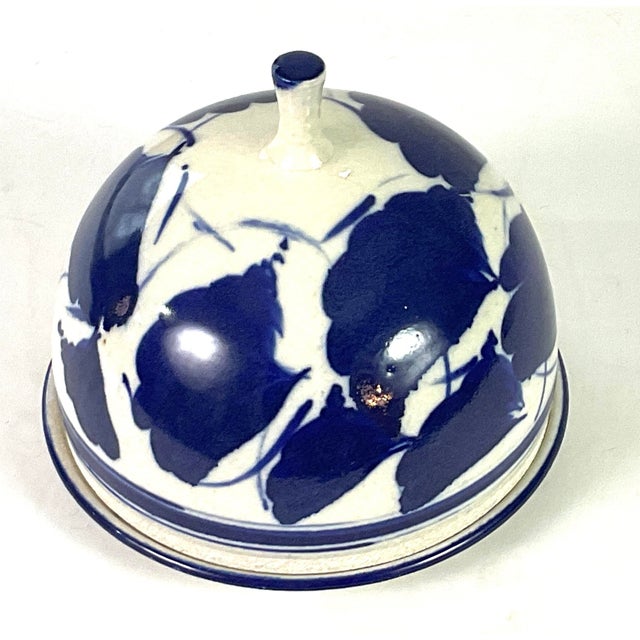 1980s 1980s Western Chinoiserie Designed,cobalt Slip on Stoneware -Dome Covered Cheese/Butter Dish For Sale - Image 5 of 6