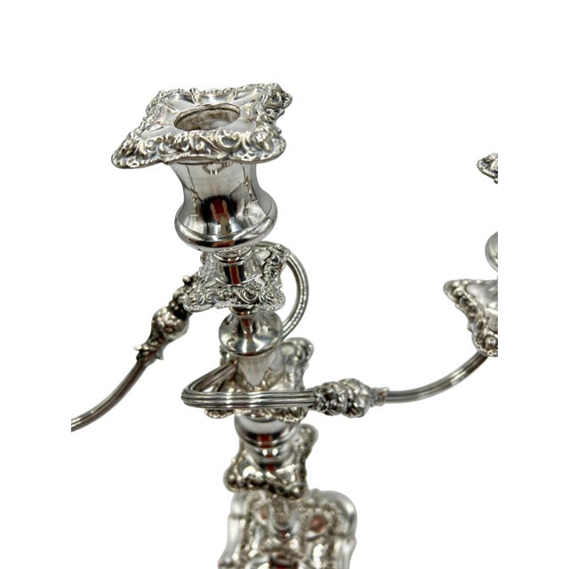 Silver Pair of Neoclassical Revival Silver-Plated Candelabras by Suckling Ltd., England For Sale - Image 8 of 14