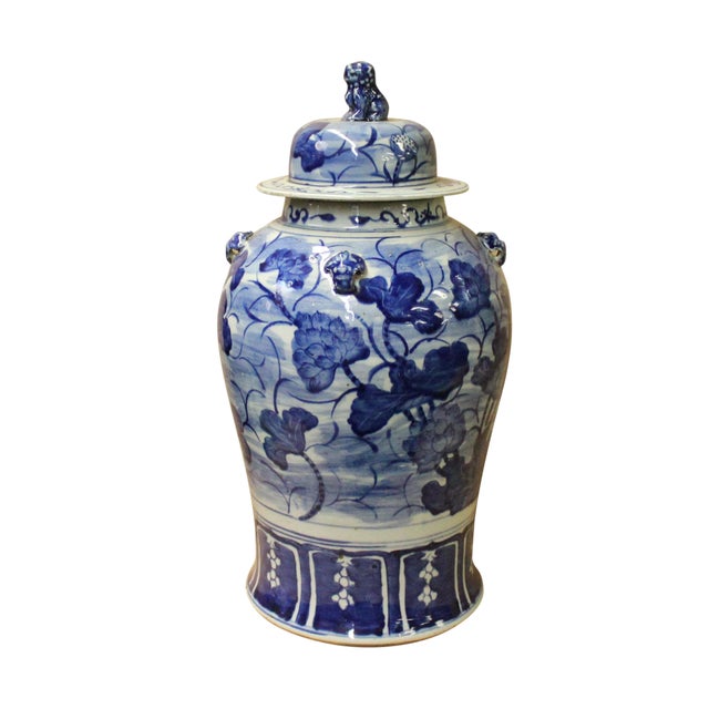 Chinese Blue & White Lotus Flower Porcelain Large Temple General Jar