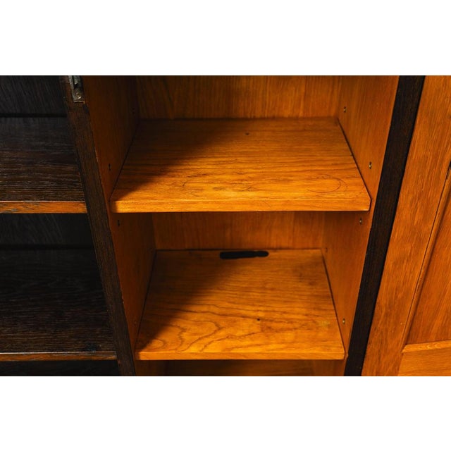 Art Nouveau Bookcase in Oak For Sale - Image 17 of 18