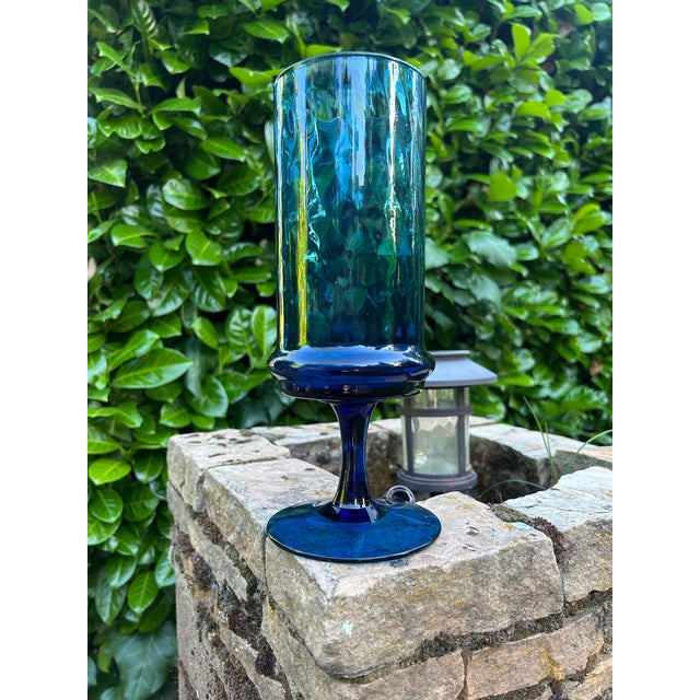 Mid-Century Modern 1960s Mid Century Modern Empoli Deep Teal Blue Optic Art Glass Vase With Pedestal - Italian Mouth Blown Empoli For Sale - Image 3 of 12