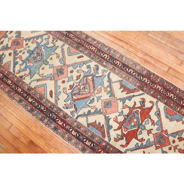 19th Century Ivory Tribal Heriz Serapi Runner - 2'10" x 13'1" For Sale In New York - Image 6 of 12