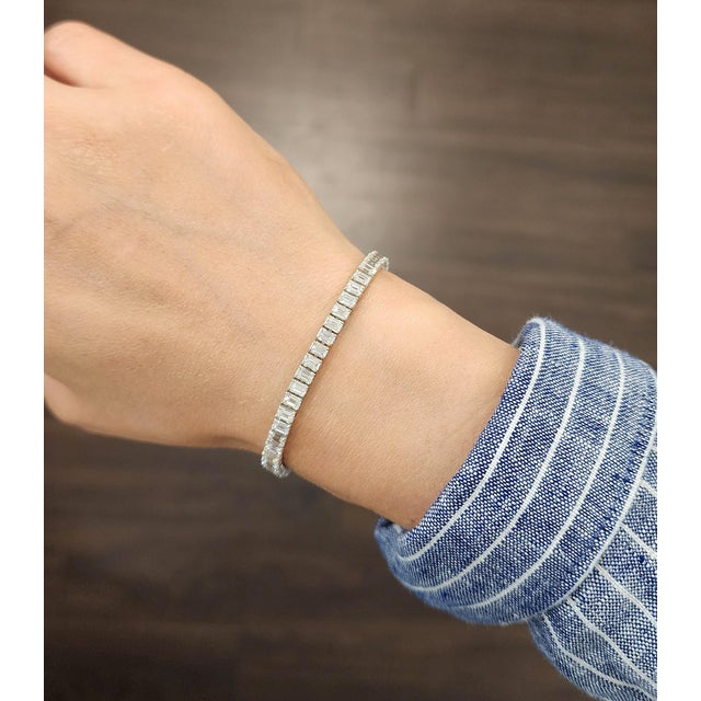 This modern tennis bracelet exemplifies refined craftsmanship, designed to impress with its understated elegance....