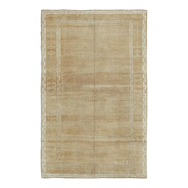 Vintage Turkish Kars Rug in Beige With Subtle Geometric Motifs - Rug & Kilim For Sale
