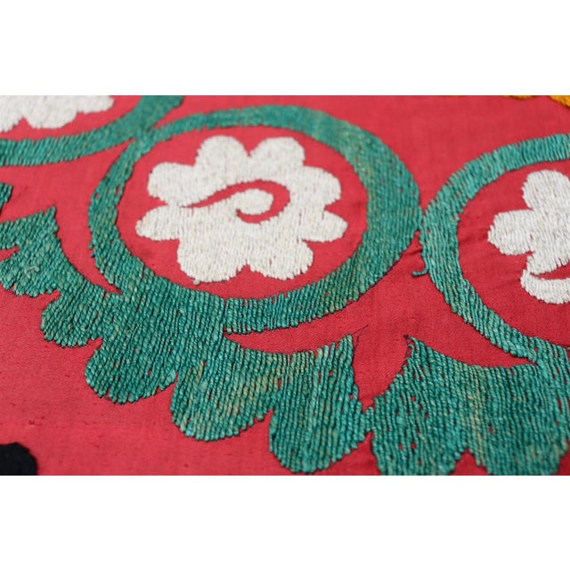Vintage Hand Embroidered Suzani Wall Hanging, 1920s For Sale - Image 9 of 18