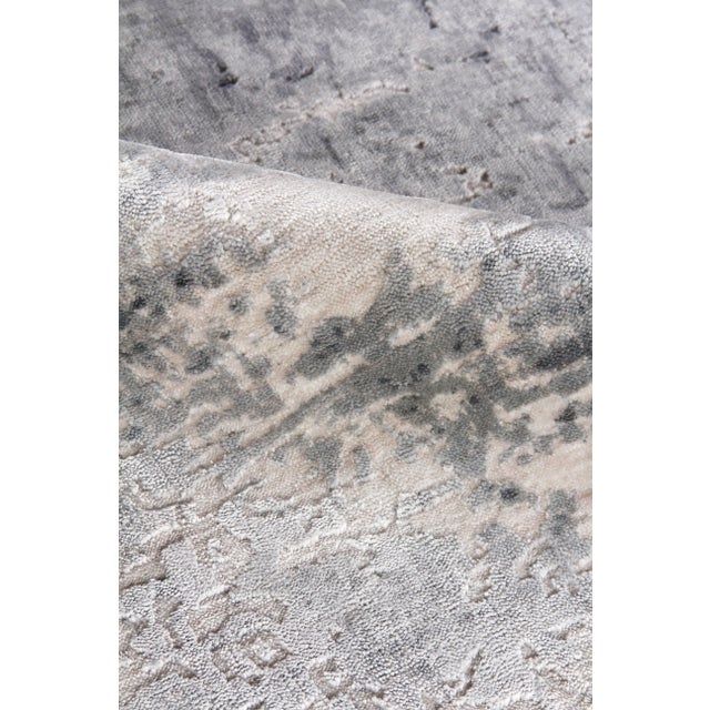 Newport Hand loom Bamboo/Silk Dark Gray/Multi Rug-8'x10'" For Sale - Image 4 of 7