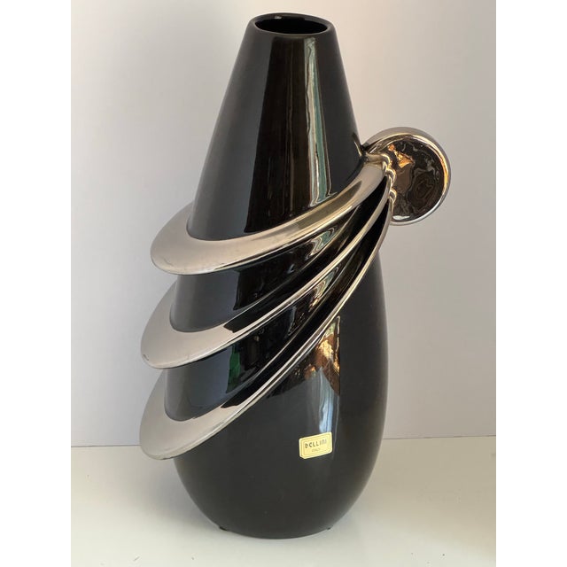 Very unique 14 inch Italian Bellini, black art glass vase. Please look at pictures for overall detail. Feel free to reach...