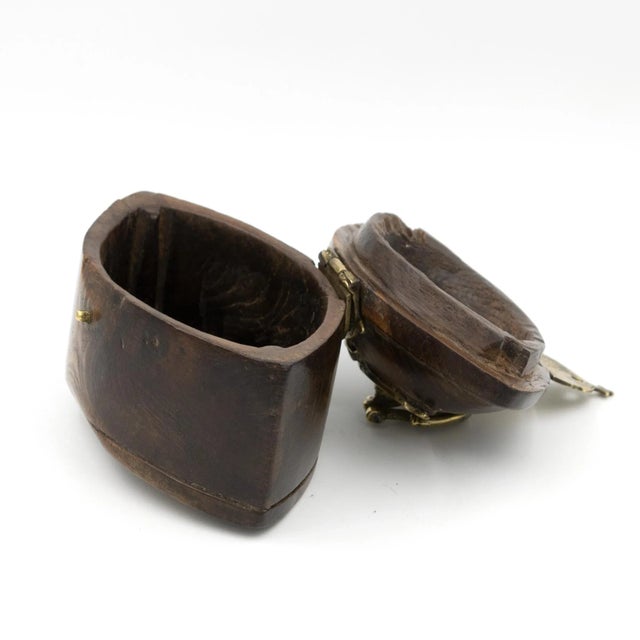 19th Century Hardwood Lozenge Shaped Tea Caddy or Tobacco Box For Sale - Image 9 of 13