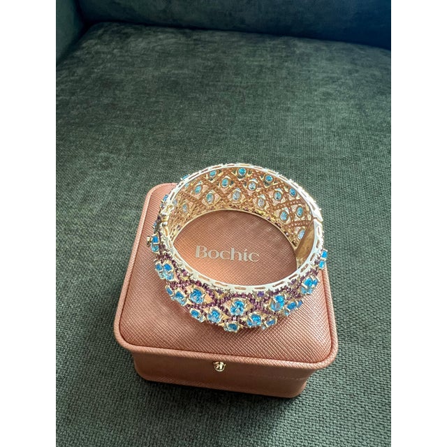 Bochic "Capri" Amethyst & Blue Topaz Gem & Cuff Set In 18K Gold & Silver For Sale - Image 11 of 18