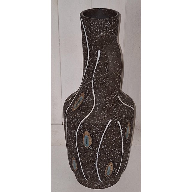 Mid-Century German Handled Vase in the Elbe Decor by Elsterwerdaer Steingutfabrik, 1950s, in Very Good conditions....