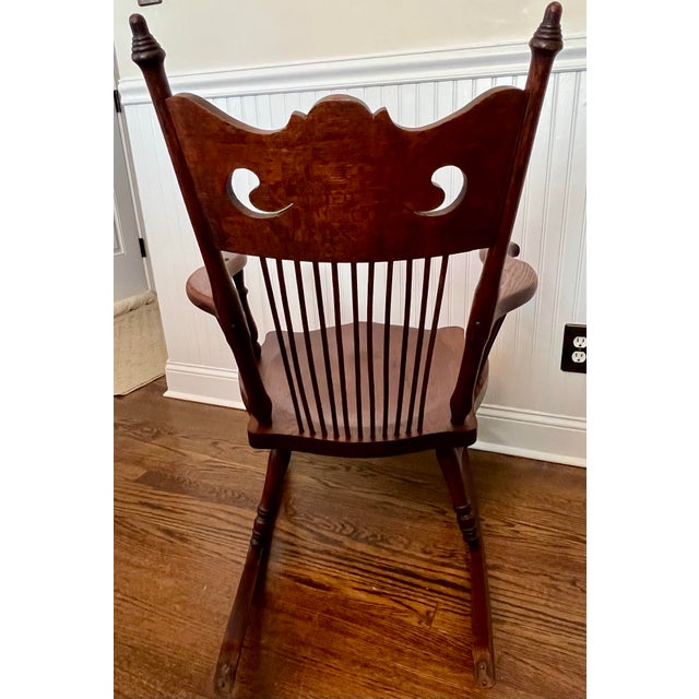 Antique Turn of the Century Tiger Oak Gooseneck Spindle-Back Swan Neck Rocking Chair For Sale - Image 9 of 10