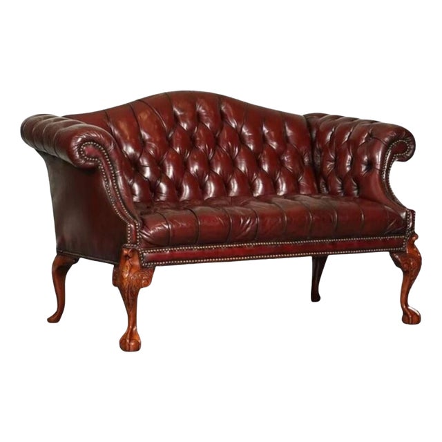 Regency Camel Back Chesterfield Sofa in Hand-Dyed Burgundy Leather For Sale