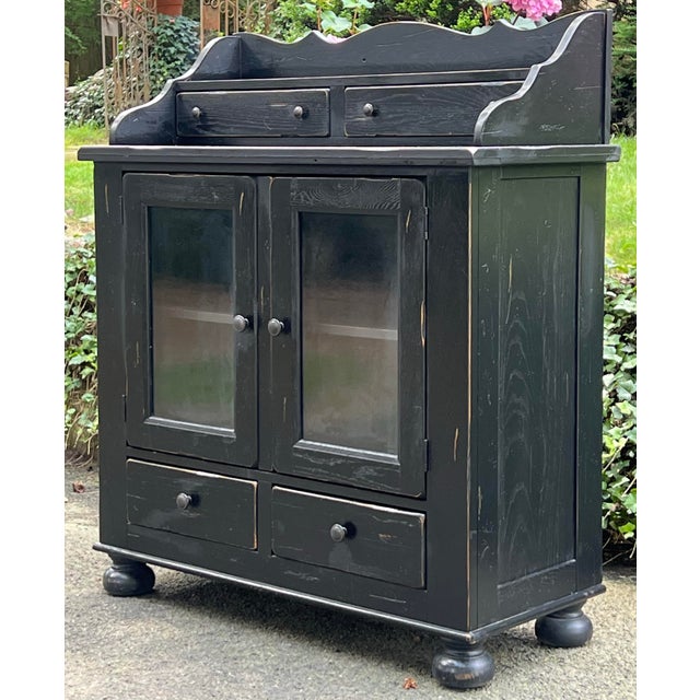Farmhouse Broyhill Attic Heirlooms Dining Chest in Black For Sale - Image 3 of 10