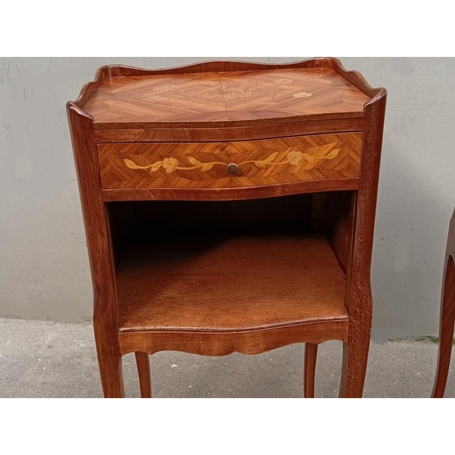 Brown 1930s Pair of French Louis XV Style Rosewood Side Tables Nightstands For Sale - Image 8 of 11