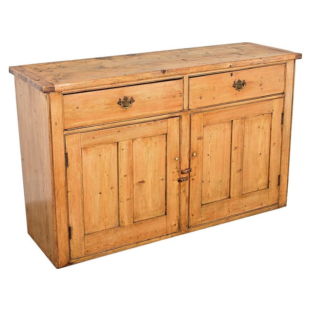 Farmhouse English 19th Century Pine Buffet-Dresser For Sale - Image 3 of 11