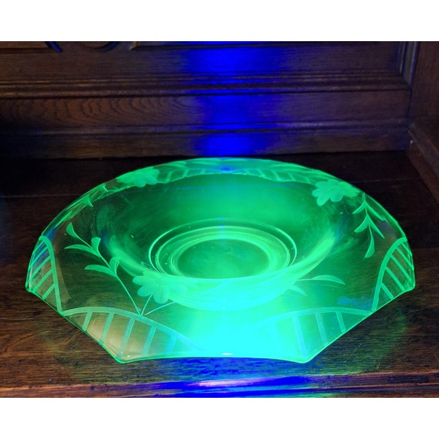 Mid-Century Hand-Cut Uranium Glass Bowl, 1960s For Sale - Image 9 of 9