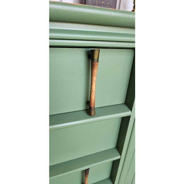 Thomasville Green Dresser, Tamerlane Collection, Mid Century Modern, Credenza 1950's For Sale - Image 15 of 16