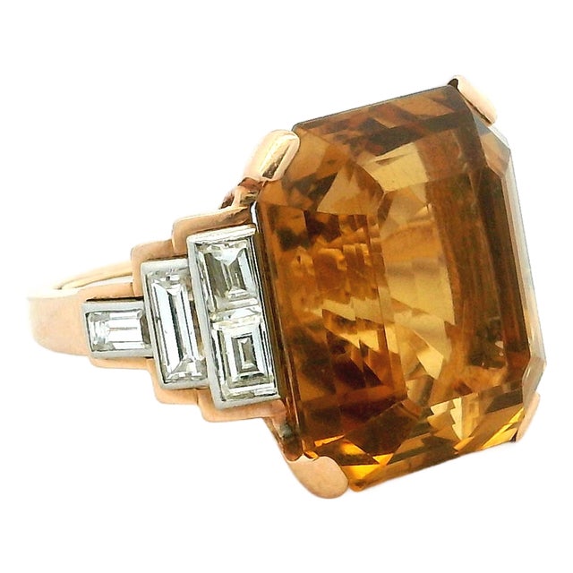 1980s Italian 18k Gold Citrine & Baguette Diamond Architectural Cocktail Ring, Size 6 For Sale